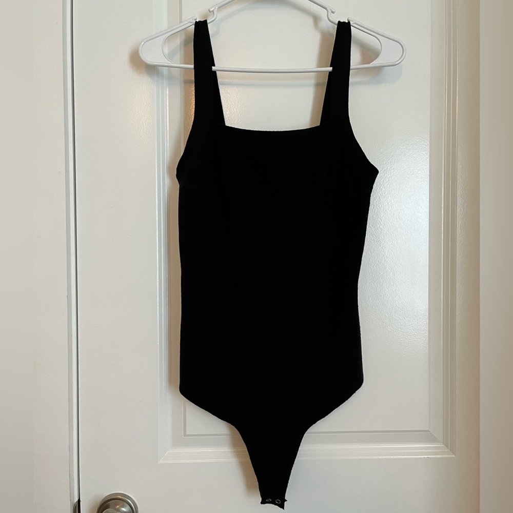 BLACK BASIC TANK BODYSUIT | LARGE